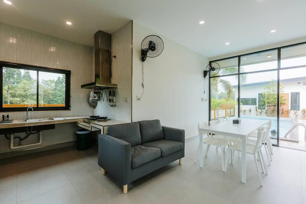 Cheeva Pool Villa Khao Lak Dış mekan fotoğraf