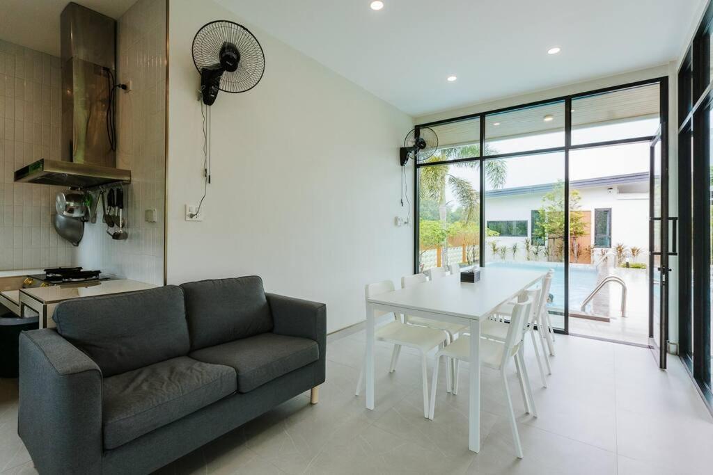 Cheeva Pool Villa Khao Lak Dış mekan fotoğraf